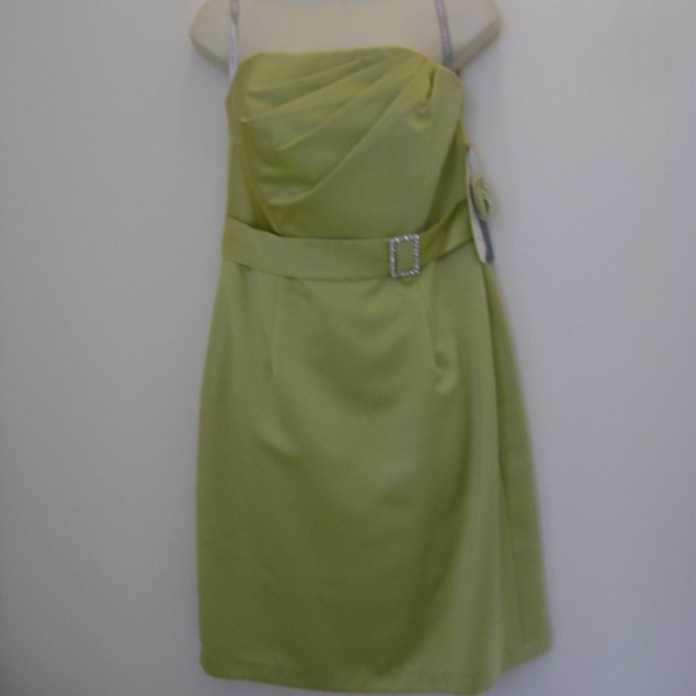 Nwt Alfred Angleo Lime mid length formal with rhinestone Strapless size 8